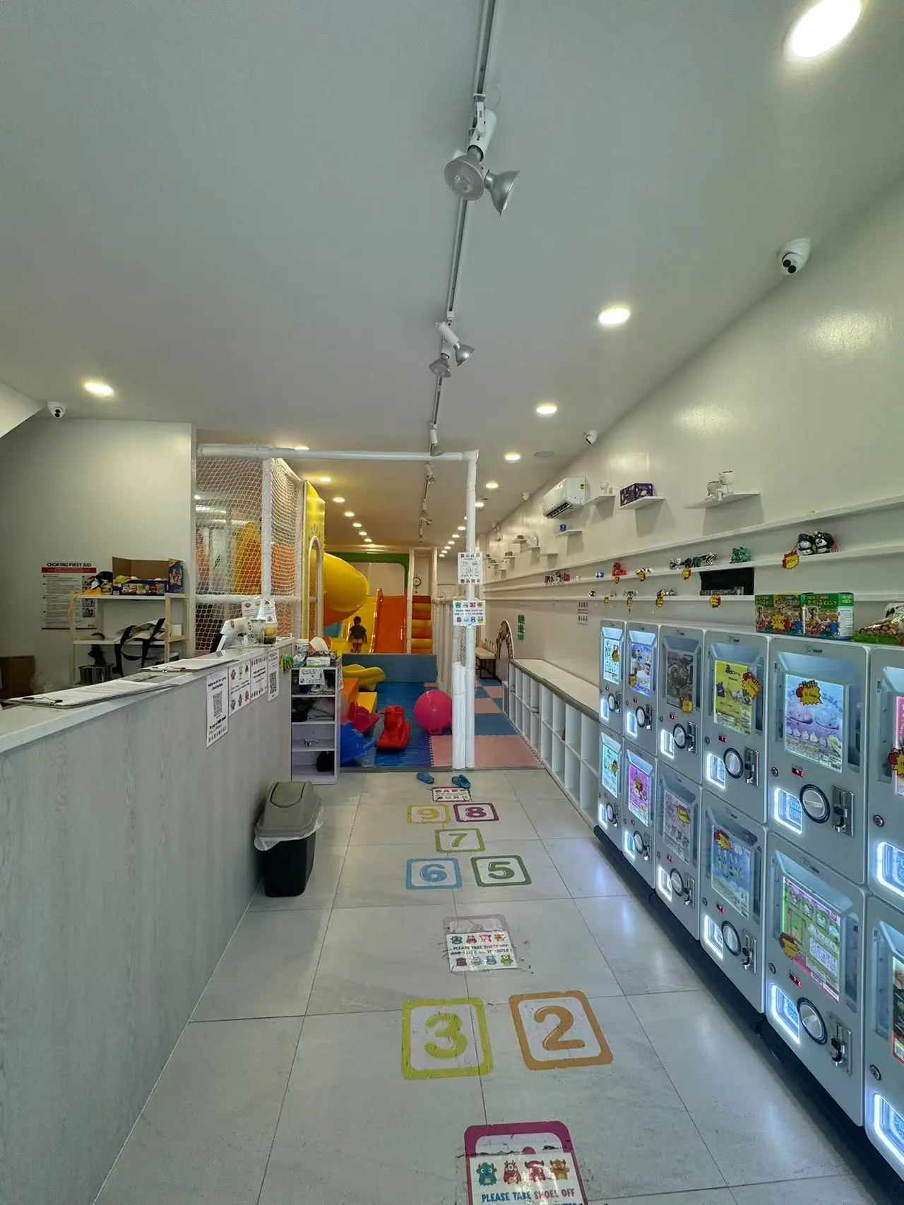 1f880c5e9700b4d74cc932771c9940f4