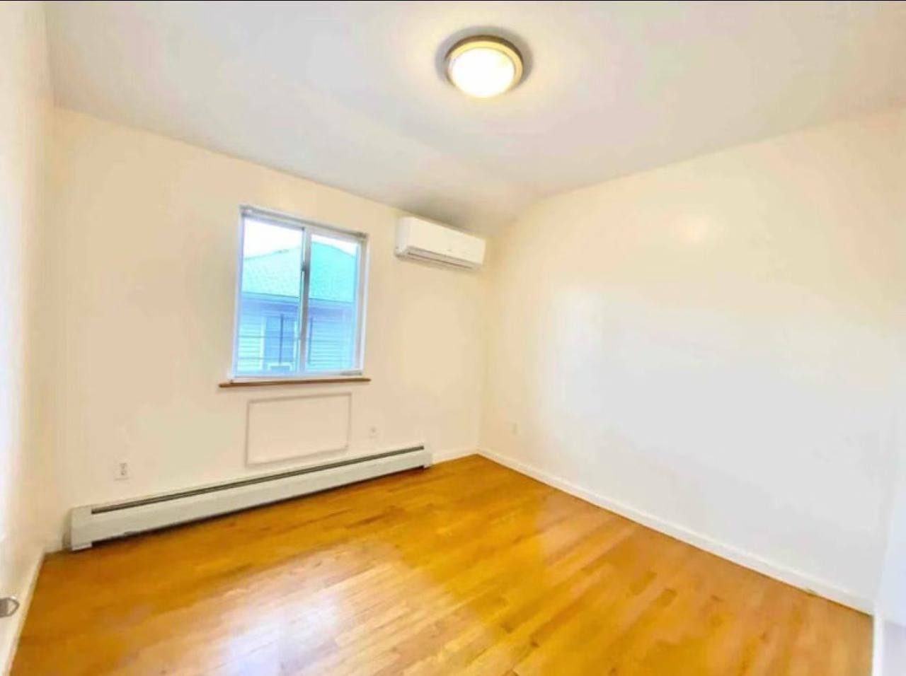 法拉盛 3房2卫 客厅