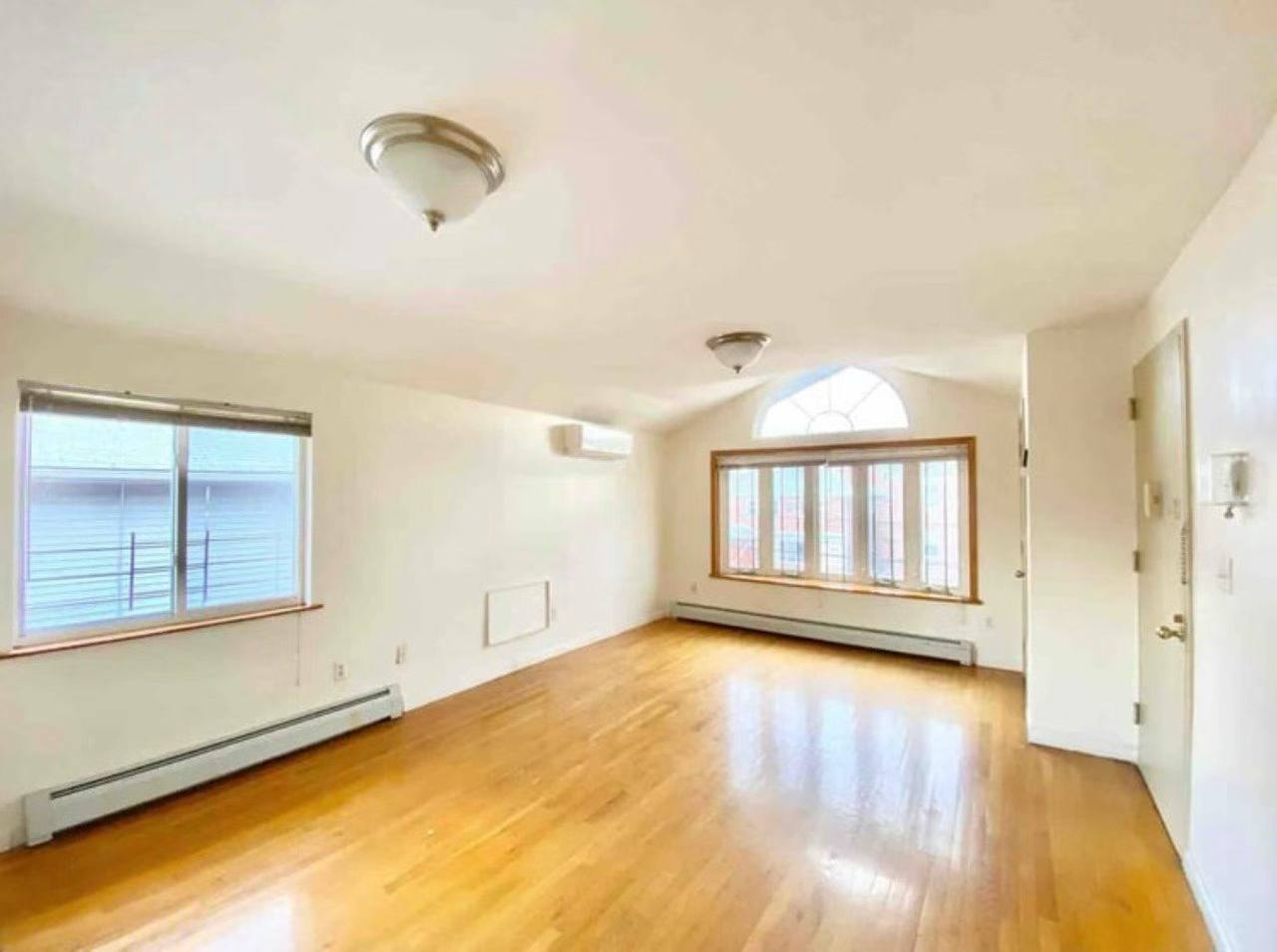 法拉盛 3房2卫 卧室