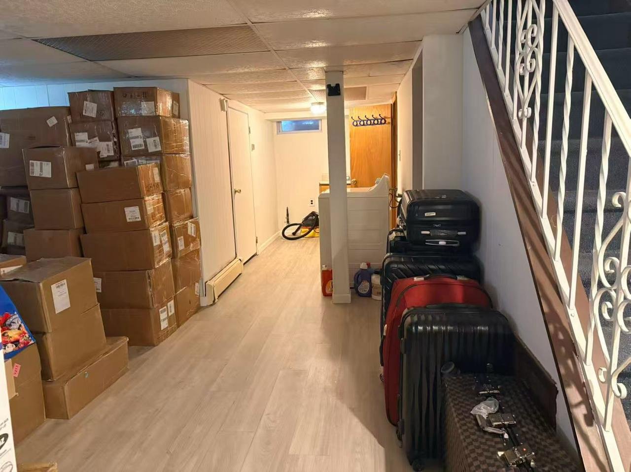 56-28 213th Street Bayside 装修完成地下室实拍。