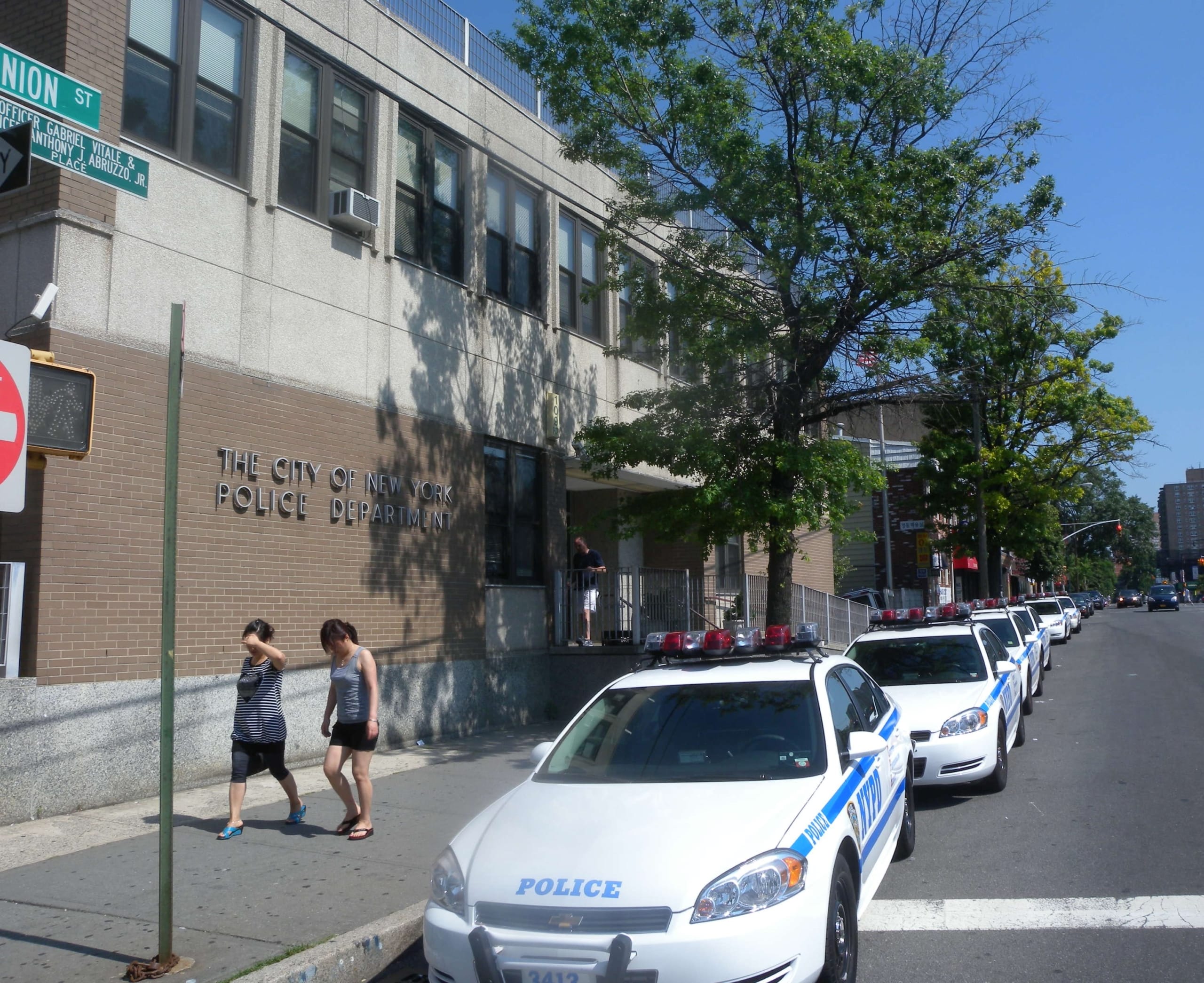 纽约 109 警察分局 Union Street 街角实景