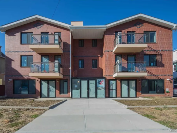MLS#1041508 Bayside 房源照片 1 / listing photo 1