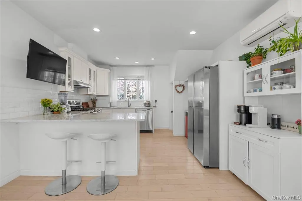 MLS#968431 Bayside 房源照片 5 / listing photo 5