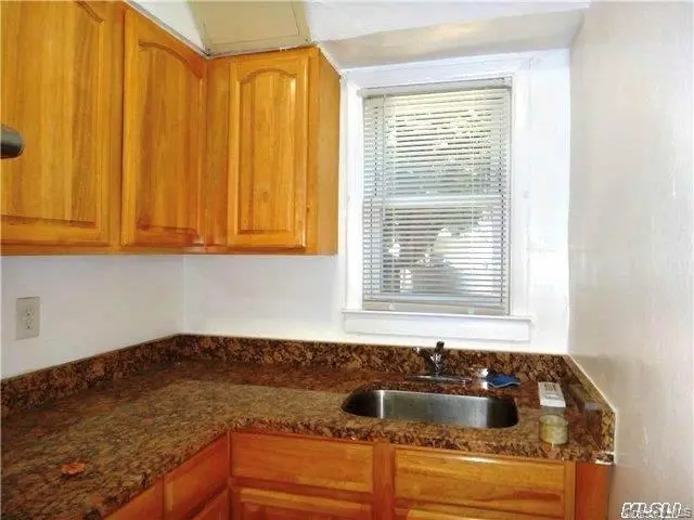 Bayside MLS#1032044 property listing photo 4