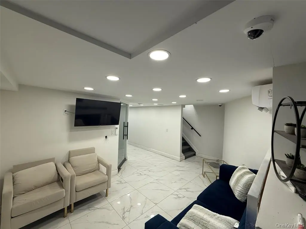 MLS#971509 Bayside 房源照片 3 / listing photo 3