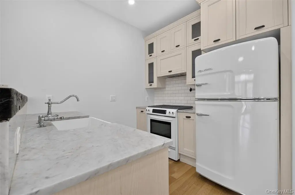 Brooklyn MLS#1020215 property listing photo 10