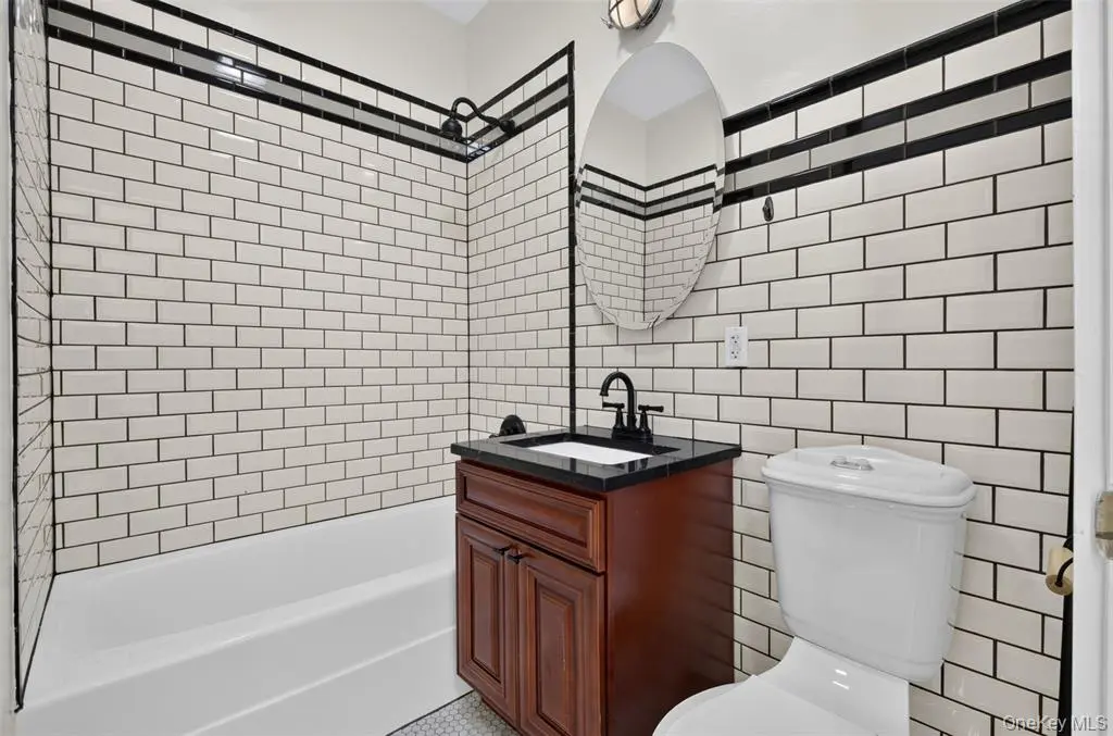 Brooklyn MLS#1020215 property listing photo 24