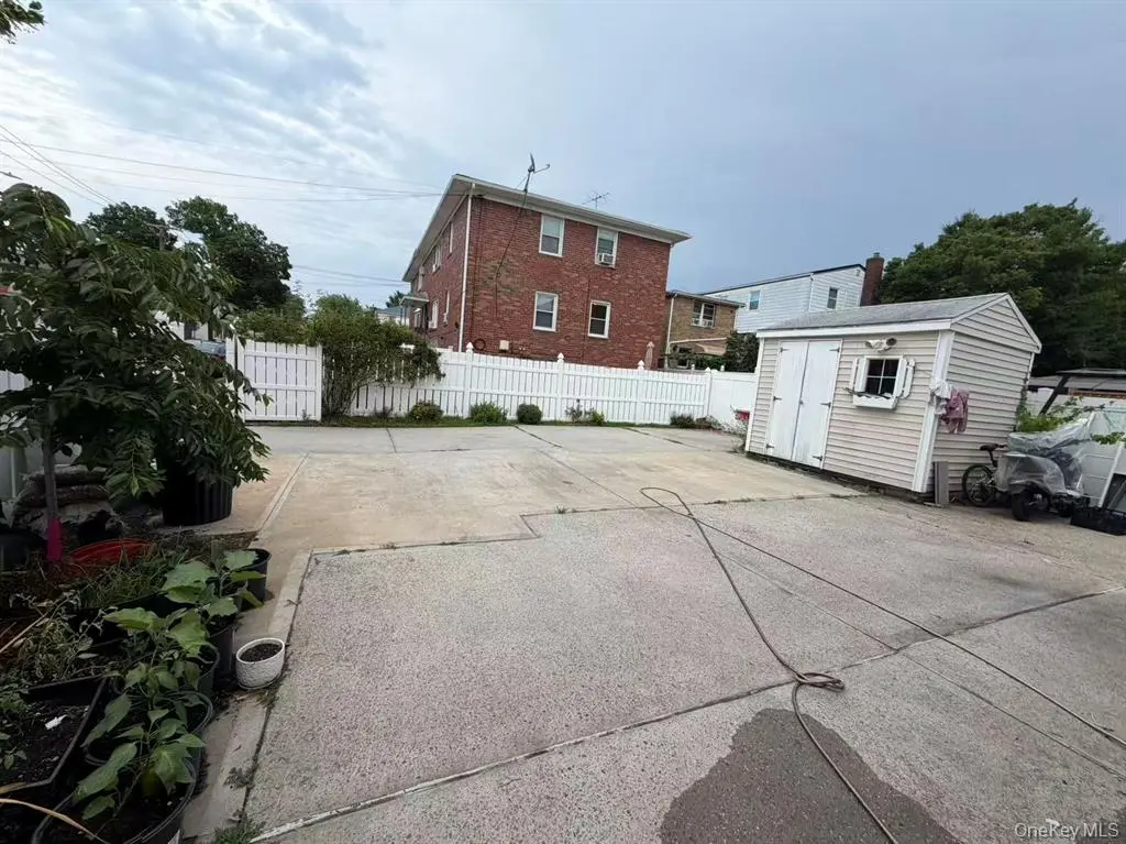 MLS#1024946 College Point 房源照片 15 / listing photo 15
