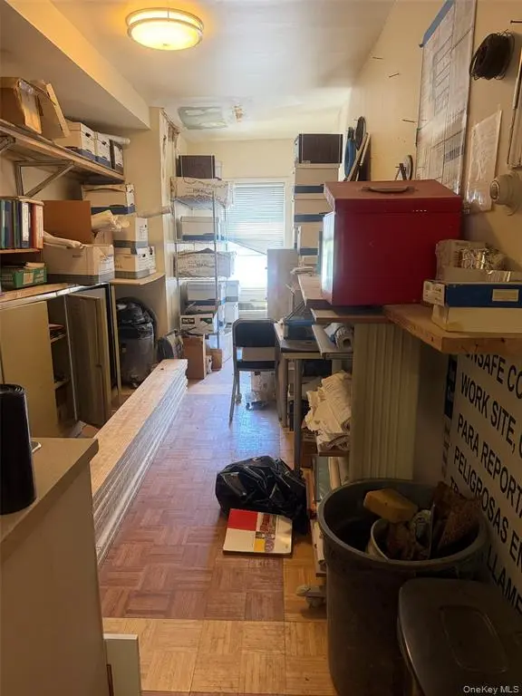 MLS#1007280 College Point 房源照片 5 / listing photo 5