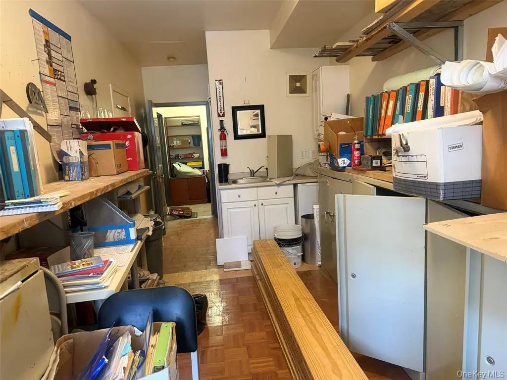 MLS#1007280 College Point 房源照片 6 / listing photo 6