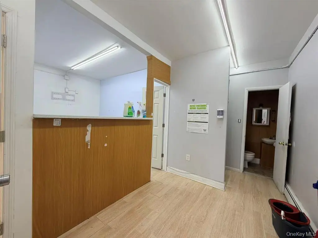 MLS#1008795 College Point 房源照片 6 / listing photo 6
