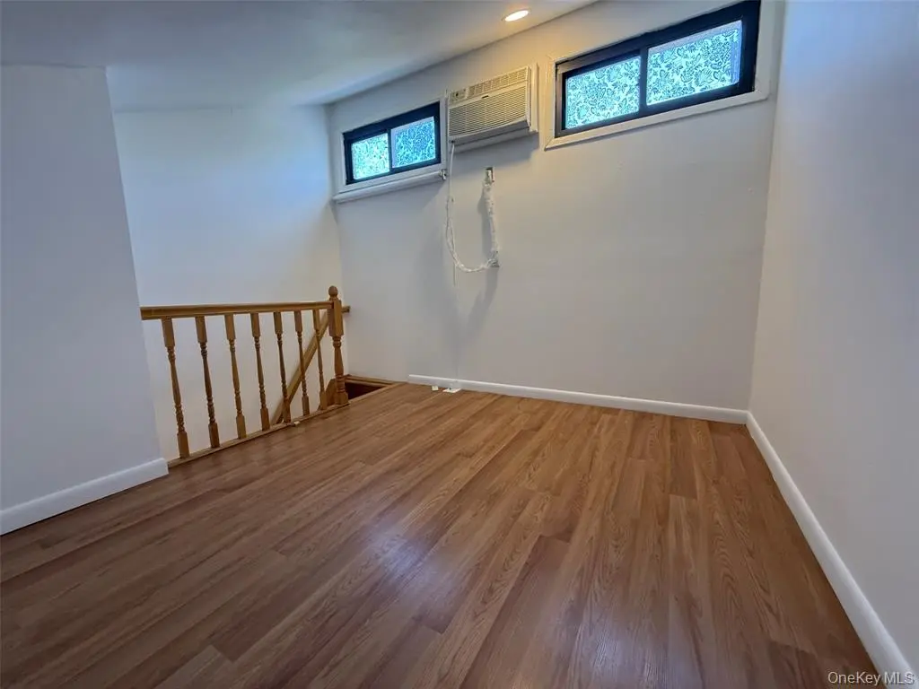 College Point MLS#1029260 property listing photo 28