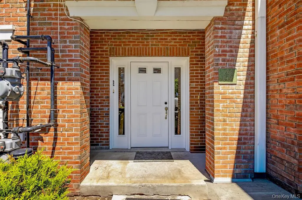 MLS#1007476 College Point 房源照片 3 / listing photo 3