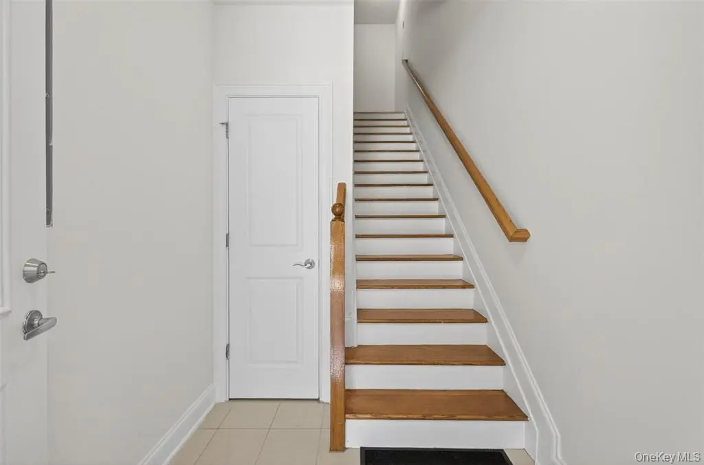 MLS#1007476 College Point 房源照片 15 / listing photo 15