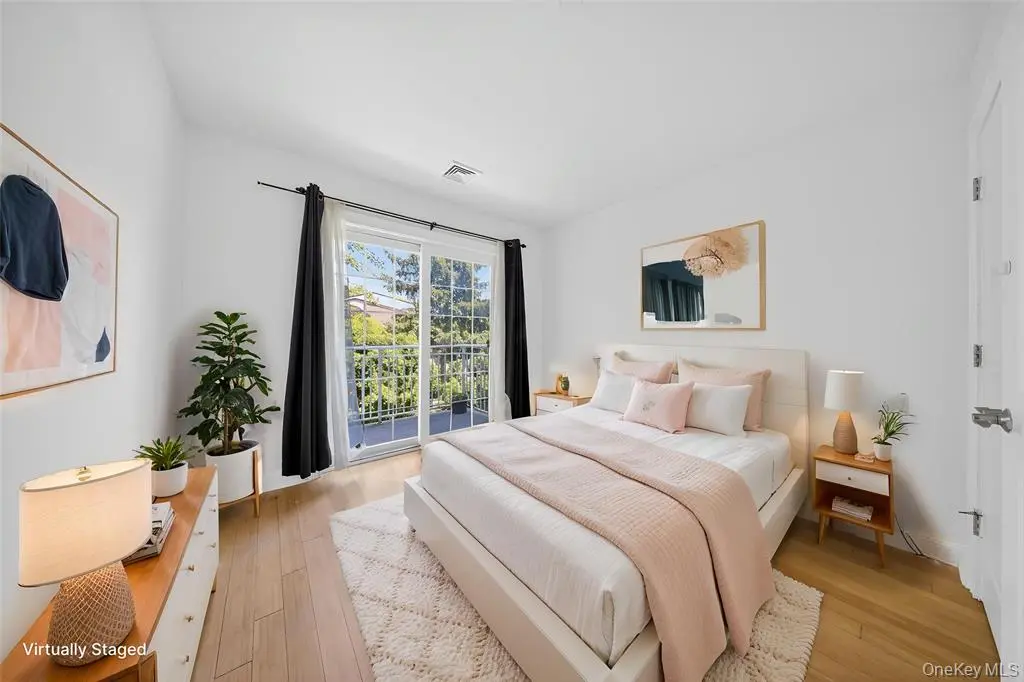 MLS#1007476 College Point 房源照片 25 / listing photo 25