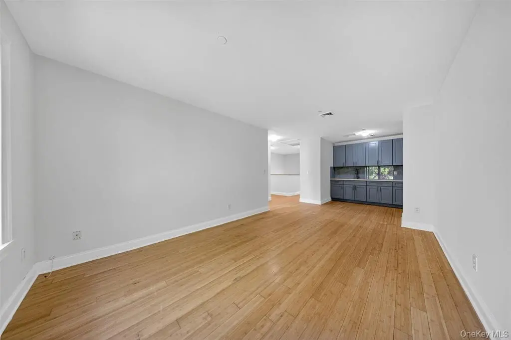 MLS#1007476 College Point 房源照片 37 / listing photo 37