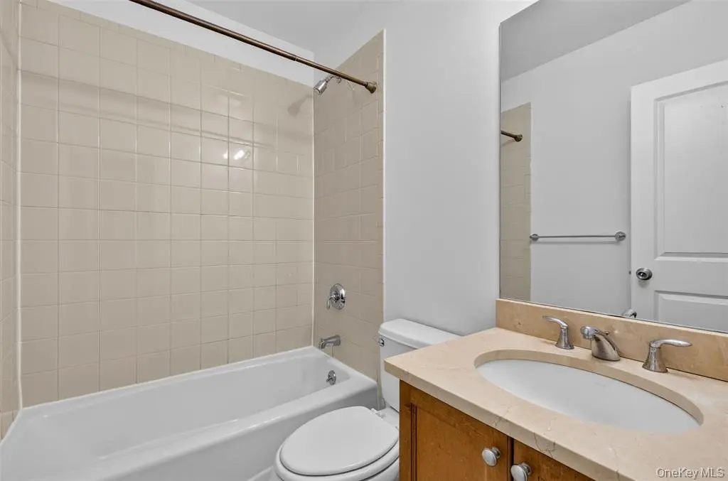 MLS#1007476 College Point 房源照片 43 / listing photo 43