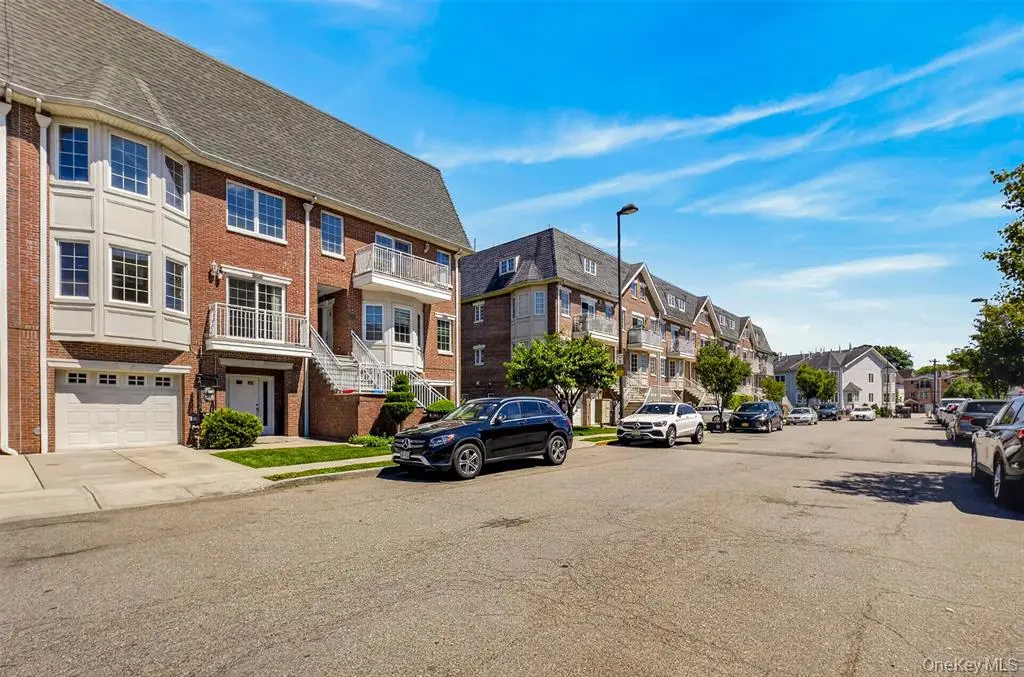 MLS#1007476 College Point 房源照片 49 / listing photo 49