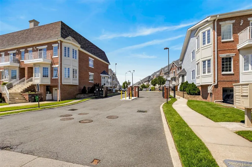 MLS#1007476 College Point 房源照片 50 / listing photo 50
