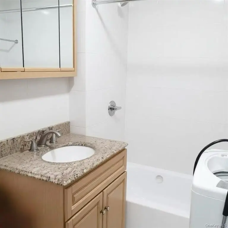 Corona MLS#1026068 property listing photo 5