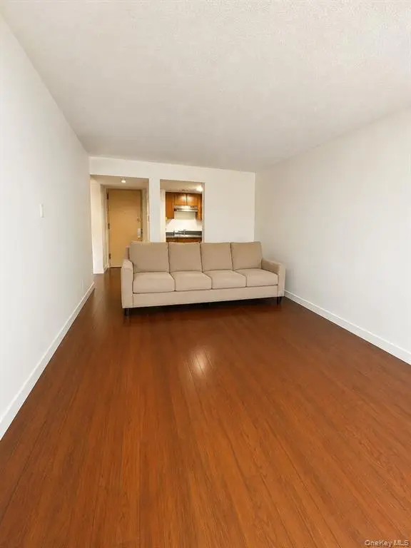 Corona MLS#1027814 property listing photo 5