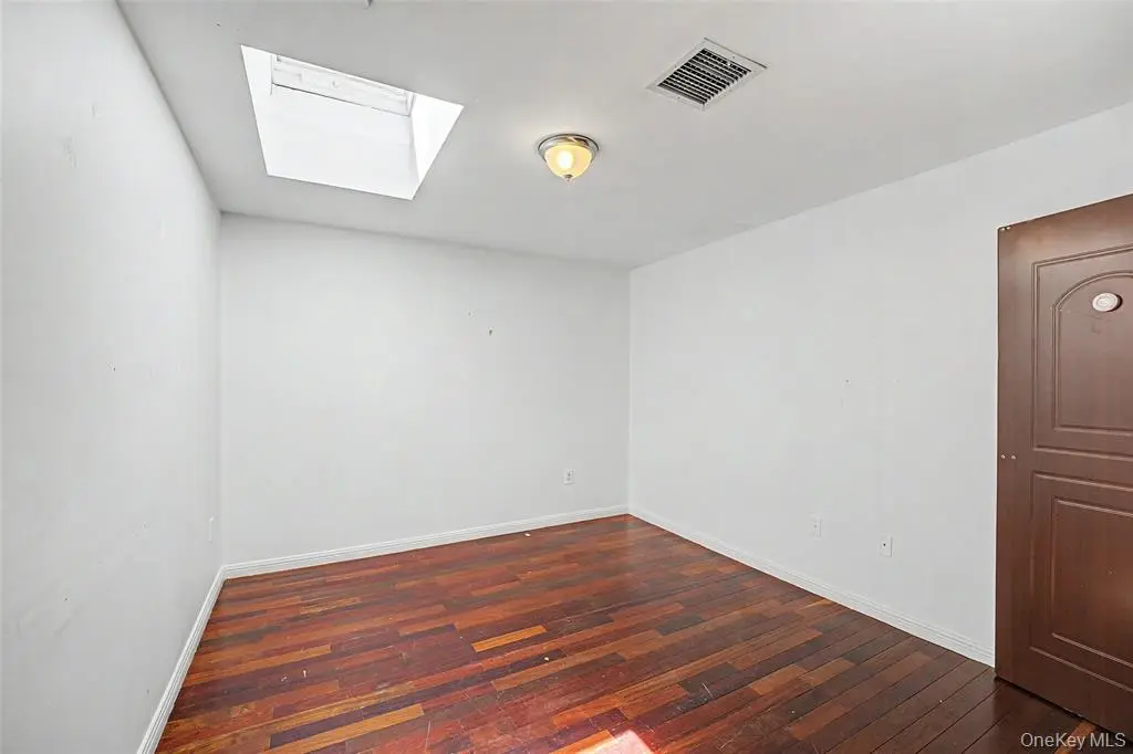 MLS#1011699 Corona 房源照片 15 / listing photo 15
