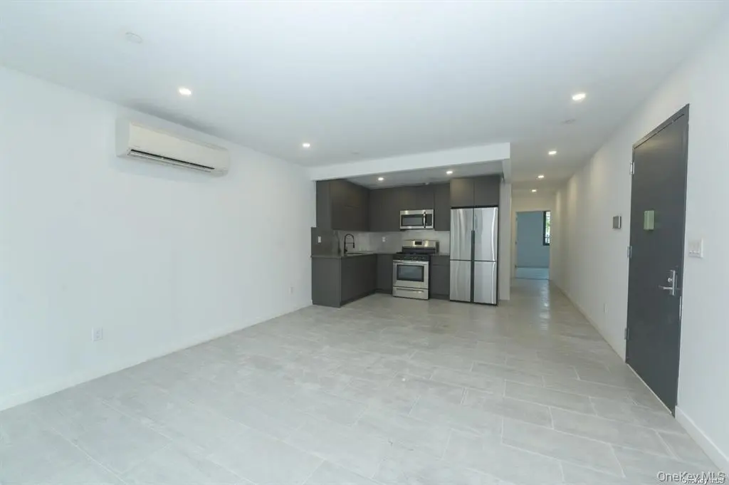 MLS#969593 Corona 房源照片 3 / listing photo 3