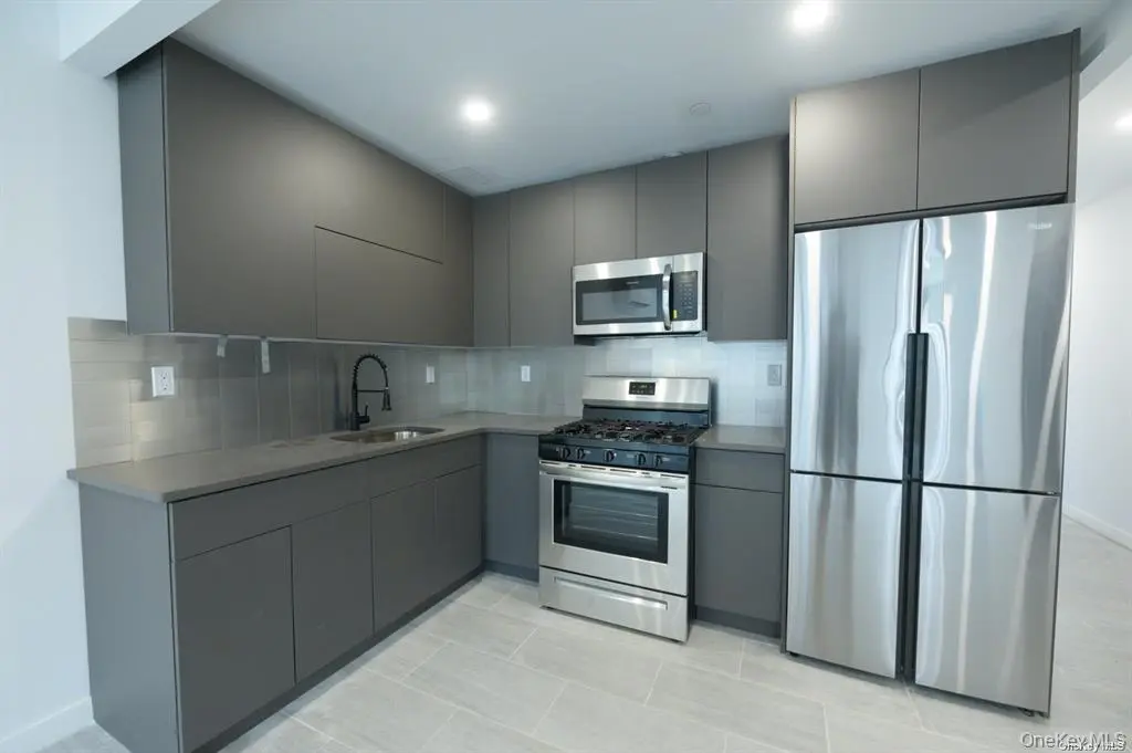 MLS#969593 Corona 房源照片 5 / listing photo 5