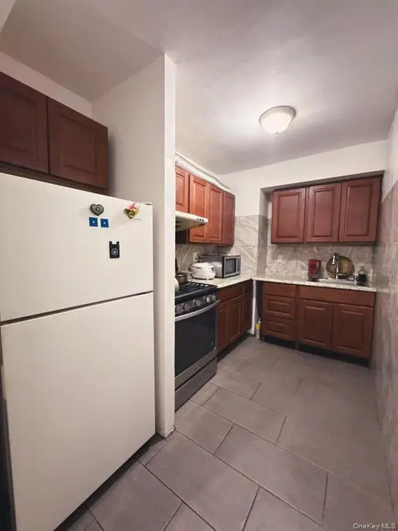 Corona MLS#1028264 property listing photo 10