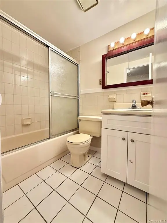 Bathroom with tub
