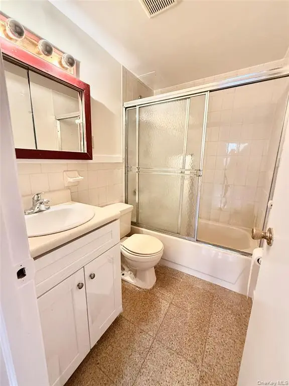 Bathroom vanity and tub