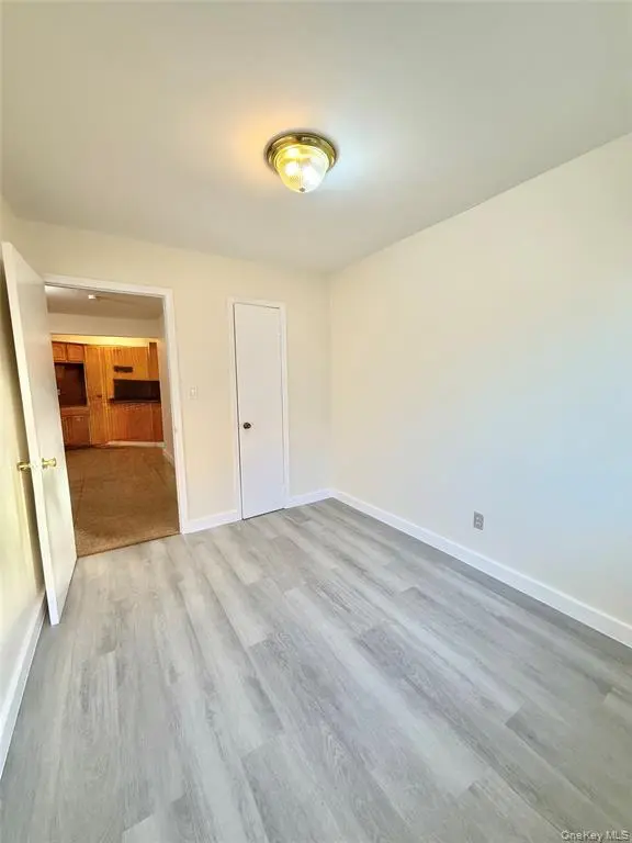 Bedroom doorway and closet