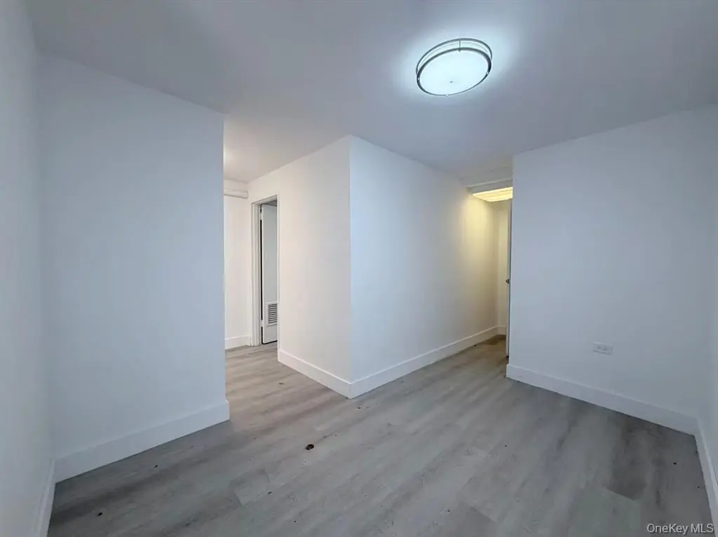 Office entry and partition