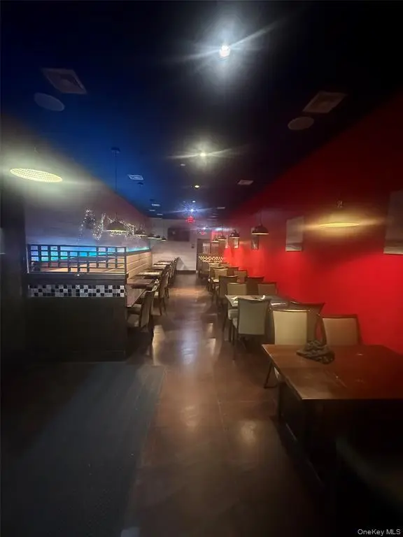 Dining room seating