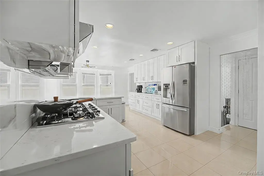 Kitchen range and counters
