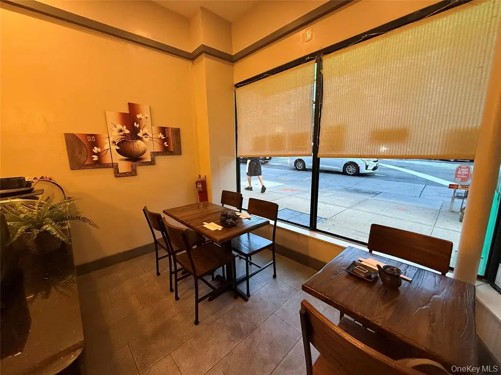 MLS#1039125 Douglaston 房源照片 2 / listing photo 2