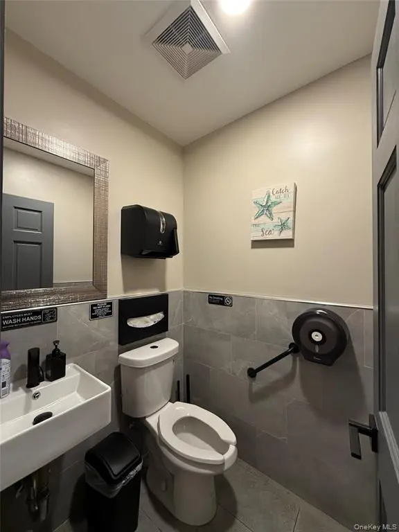 MLS#1039125 Douglaston 房源照片 3 / listing photo 3