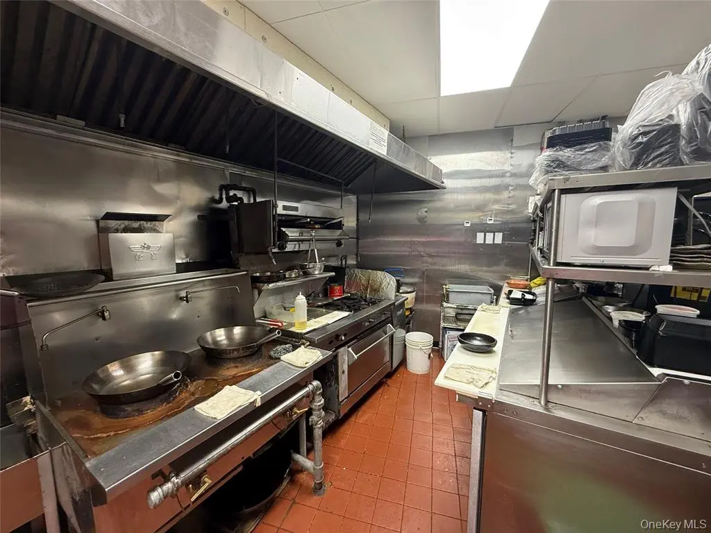 MLS#1039125 Douglaston 房源照片 6 / listing photo 6