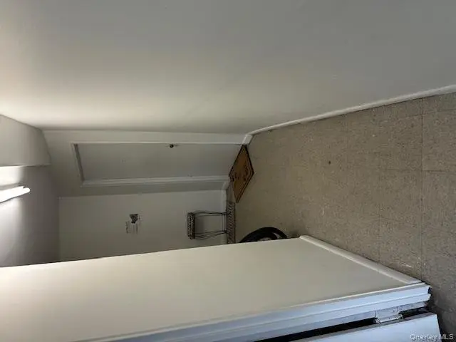 MLS#945942 East Elmhurst 房源照片 10 / listing photo 10