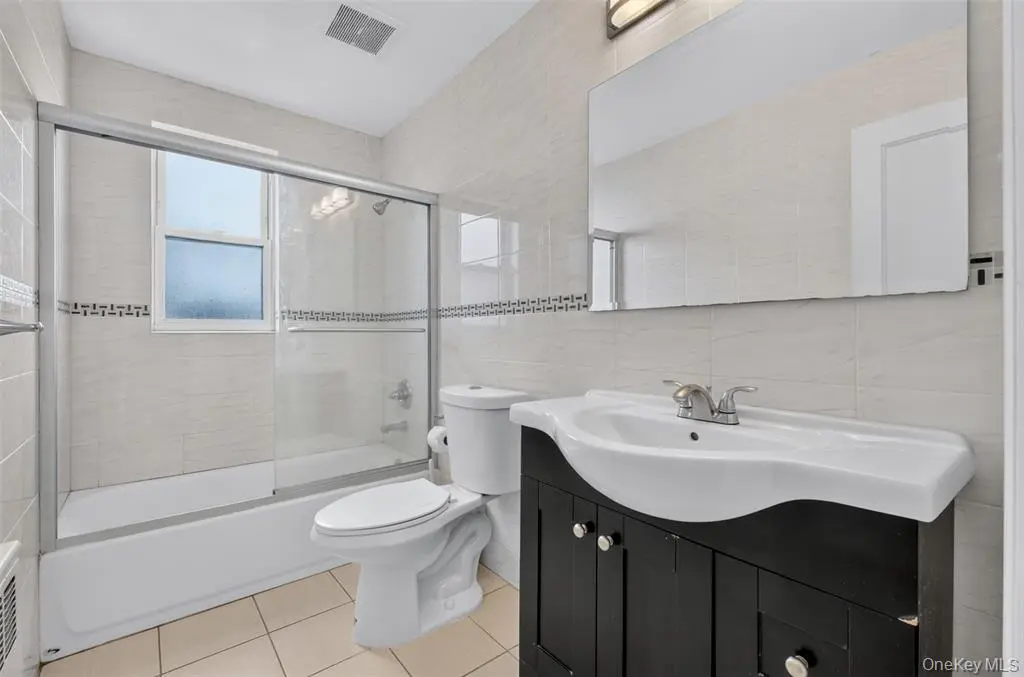 Elmhurst MLS#1015657 property listing photo 15