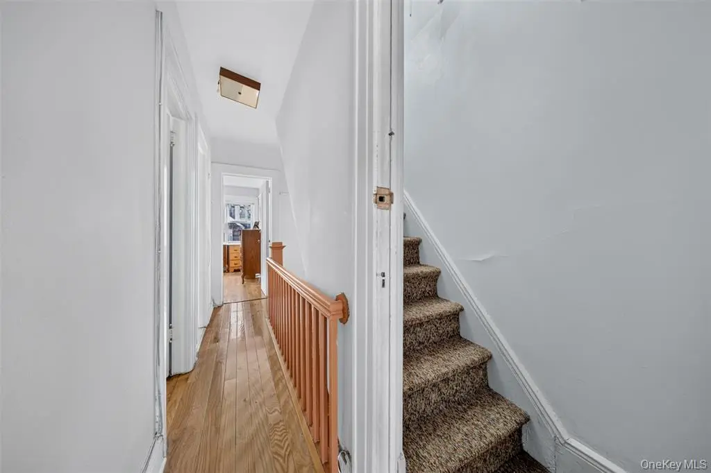 Elmhurst MLS#1015657 property listing photo 17