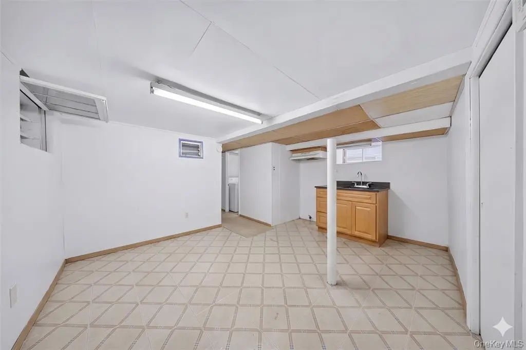 Elmhurst MLS#1015657 property listing photo 25