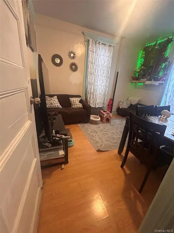 MLS#969346 Elmhurst 房源照片 3 / listing photo 3