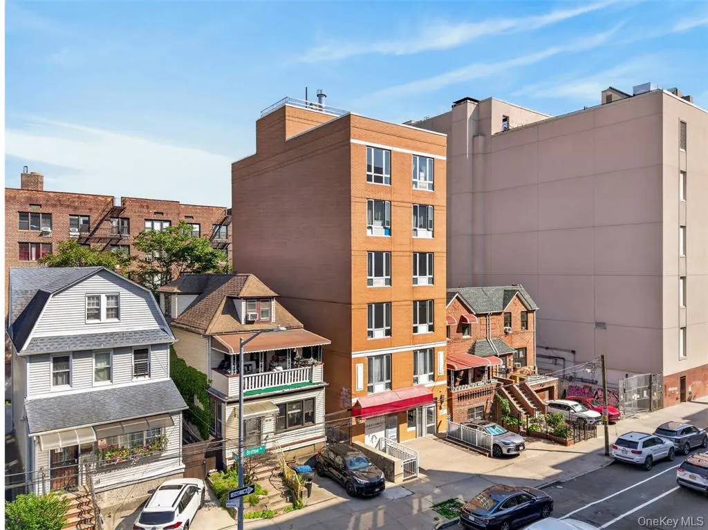 MLS#1003068 Elmhurst 房源照片 2 / listing photo 2