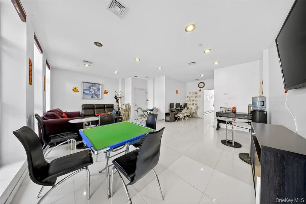 MLS#1003068 Elmhurst 房源照片 8 / listing photo 8