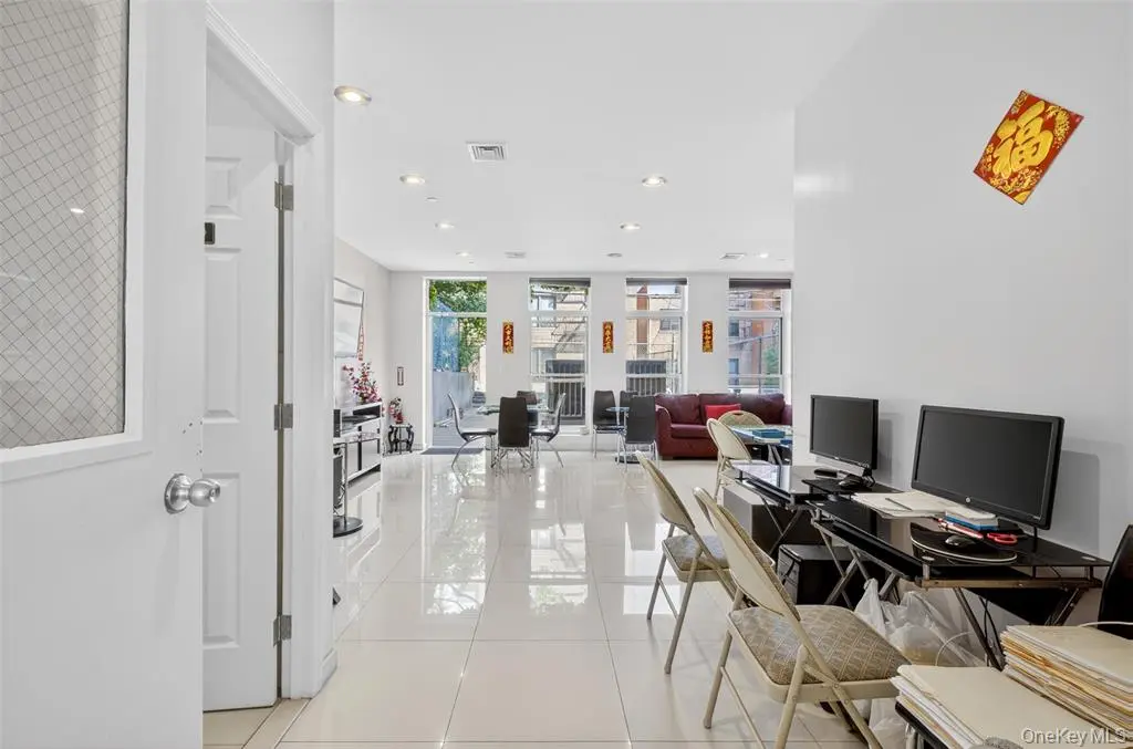 MLS#1003068 Elmhurst 房源照片 10 / listing photo 10