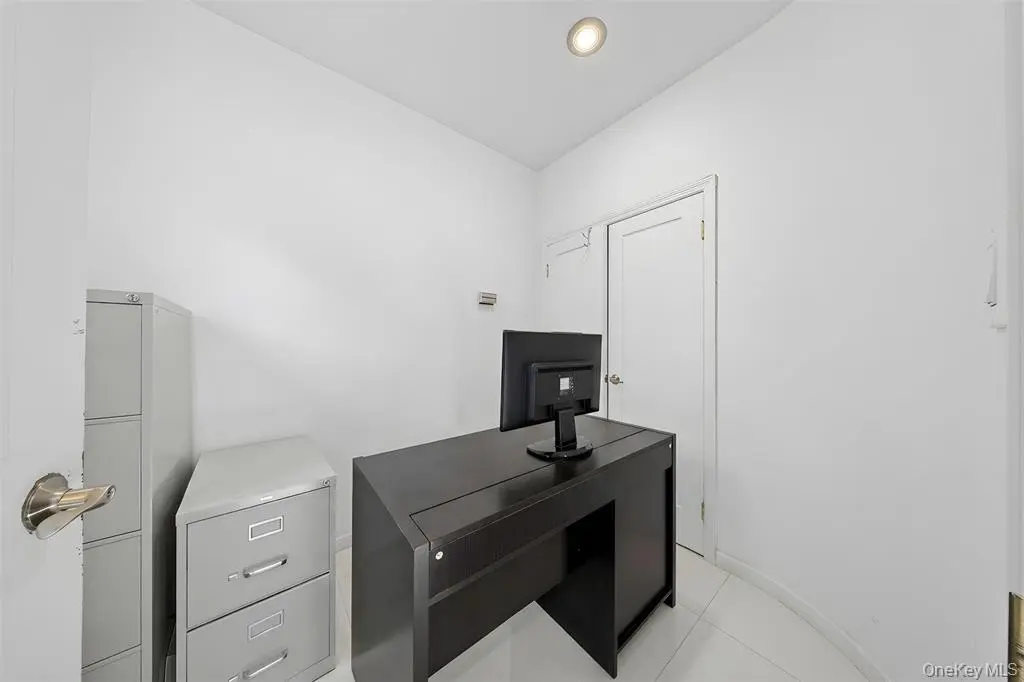 MLS#1003068 Elmhurst 房源照片 15 / listing photo 15