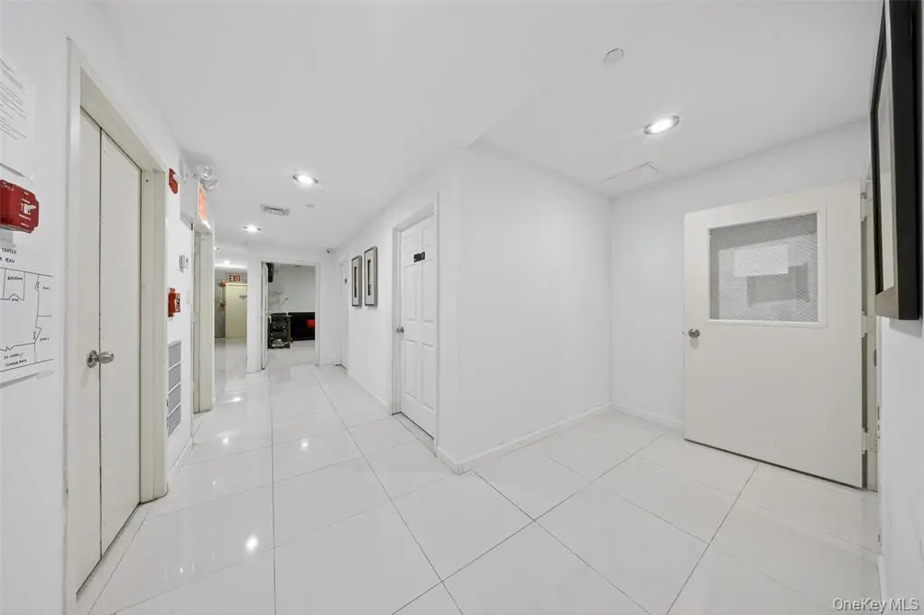 MLS#1003068 Elmhurst 房源照片 20 / listing photo 20