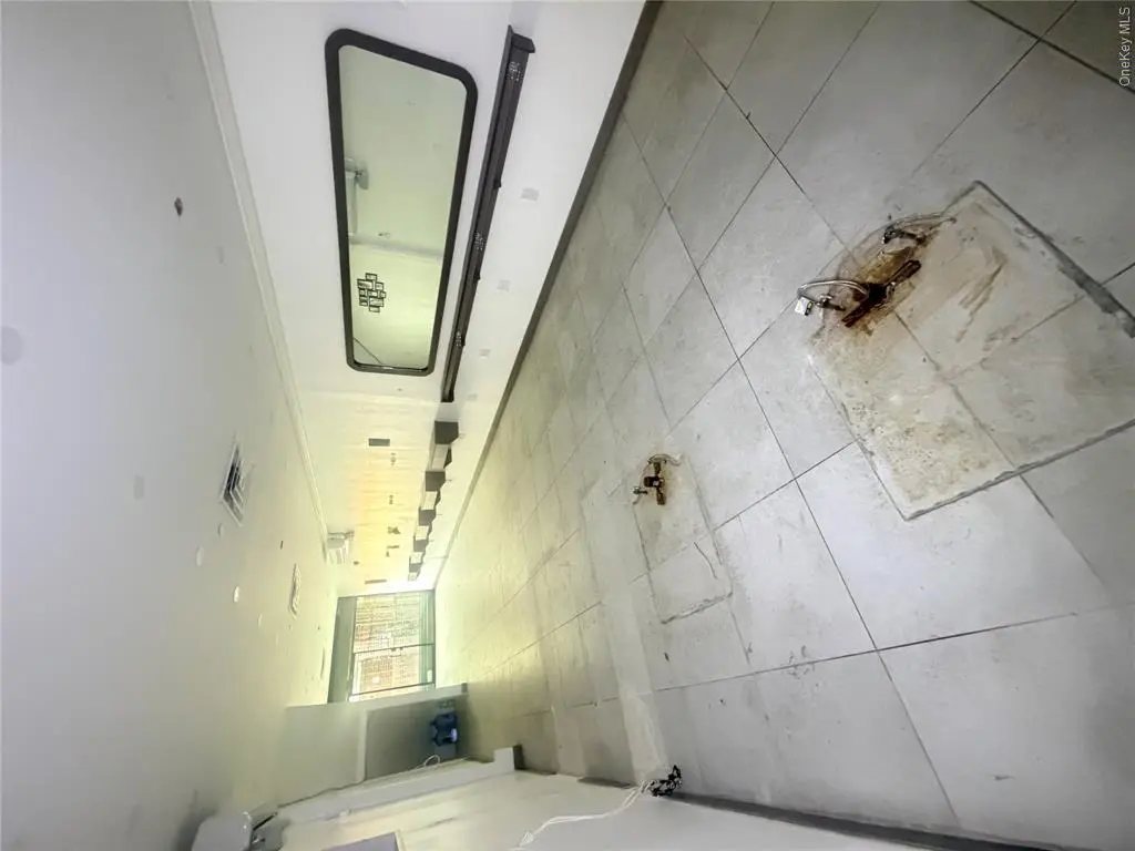 MLS#1020975 Elmhurst 房源照片 4 / listing photo 4