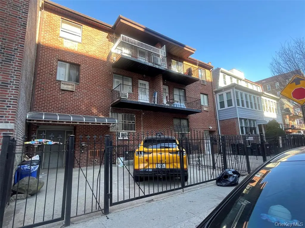MLS#986947 Elmhurst 房源照片 1 / listing photo 1